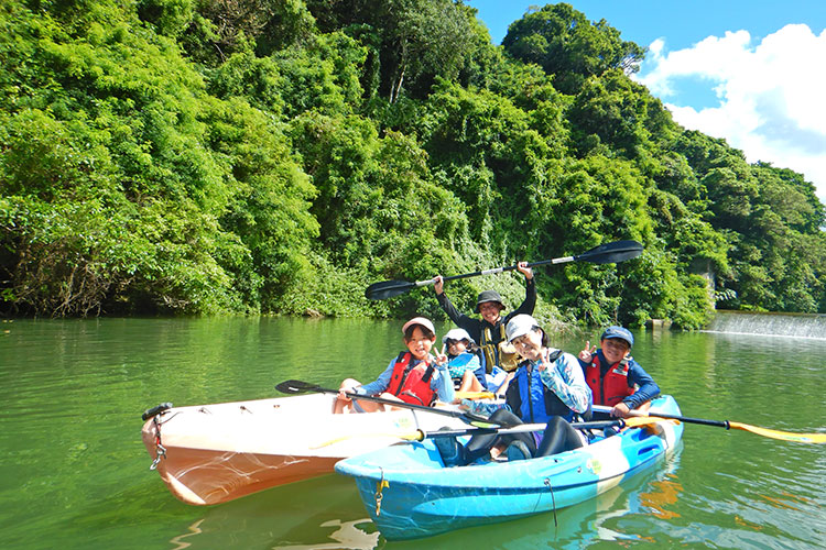 Okinawa-kayak ease